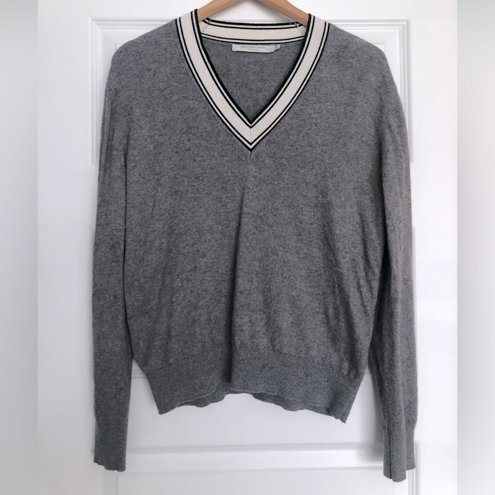 V-neck Contemporaine by Simons grey sweater, size M